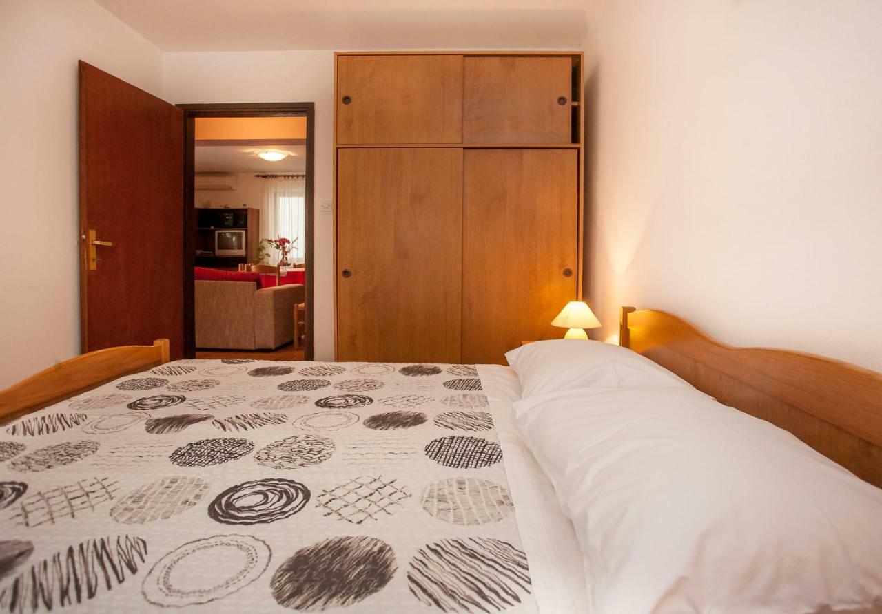 Apartment Regina Ровинь Экстерьер фото